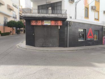 Local comercial de lloguer a Calle Real 13