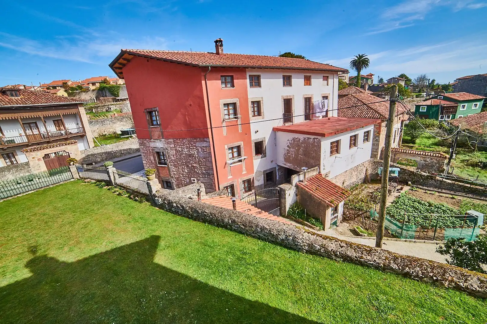 Vista exterior de Casa o chalet en venta en Llanes con Calefacción, Jardín privado y Trastero