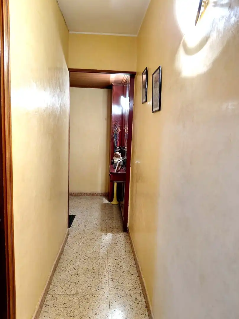 Piso en venta en L'Hospitalet de Llobregat con Aire acondicionado, Calefacción y Amueblado