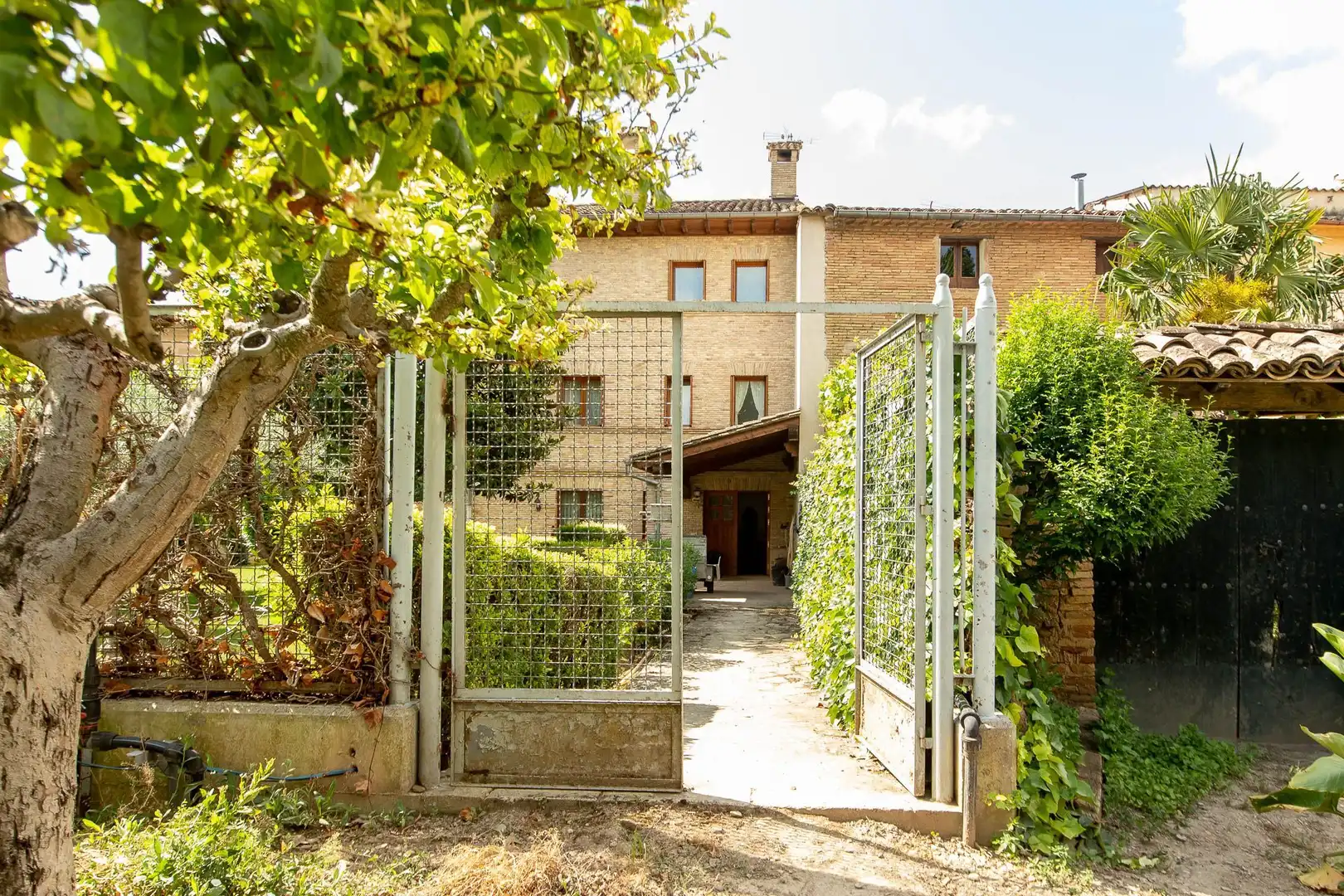 Vista exterior de Casa o chalet en venta en Puente la Reina / Gares con Calefacción, Jardín privado y Trastero