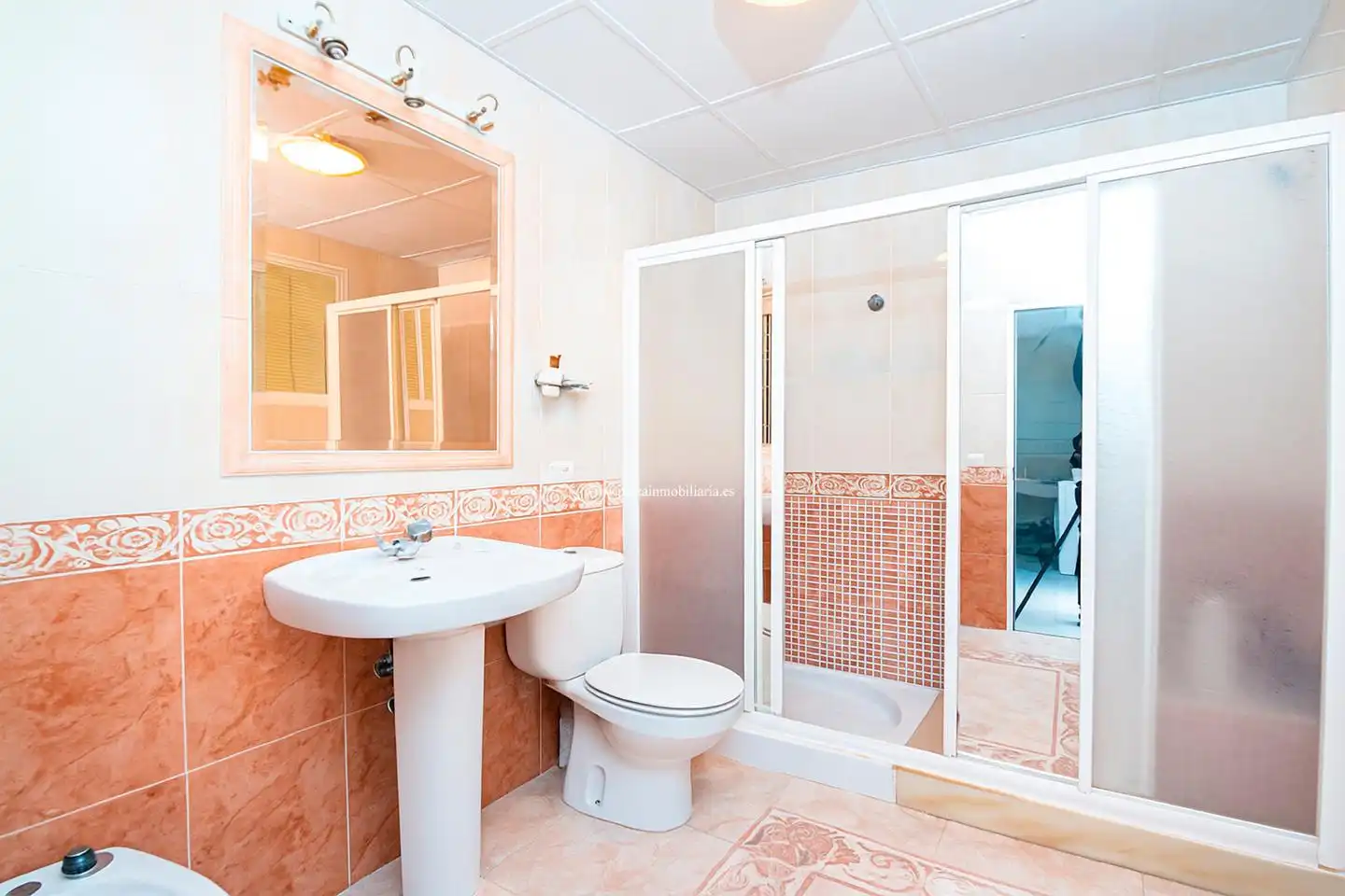 Bathroom of Houses for sale in Lucena  with Storage room