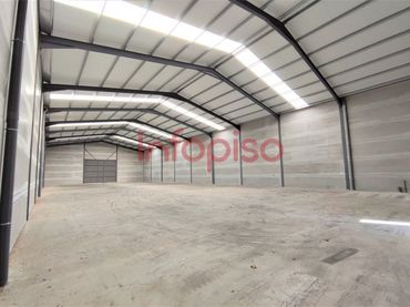Industrial building for sale in Valdepeñas