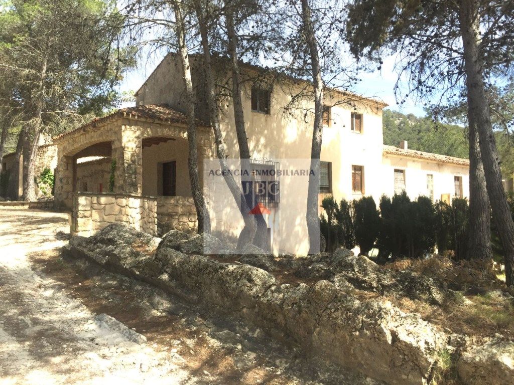 Vista exterior de Finca rústica en venda en Alcoy / Alcoi amb Traster, Piscina i Balcó