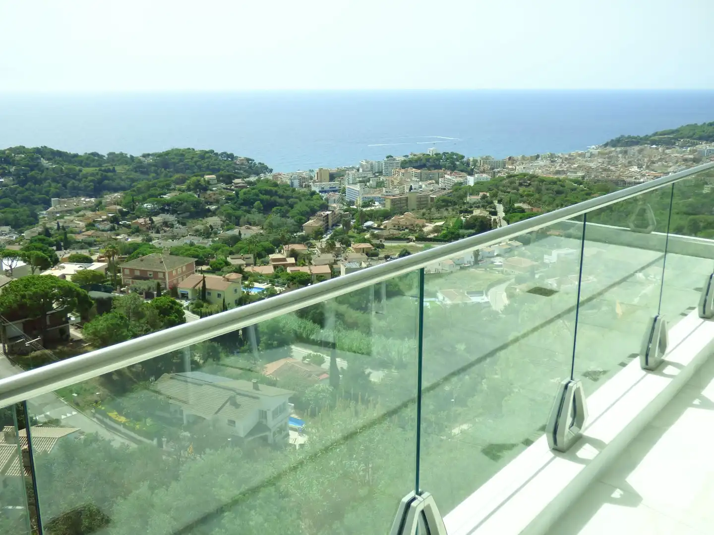 Vista exterior de Casa o xalet en venda en Lloret de Mar amb Aire condicionat, Calefacció i Jardí privat