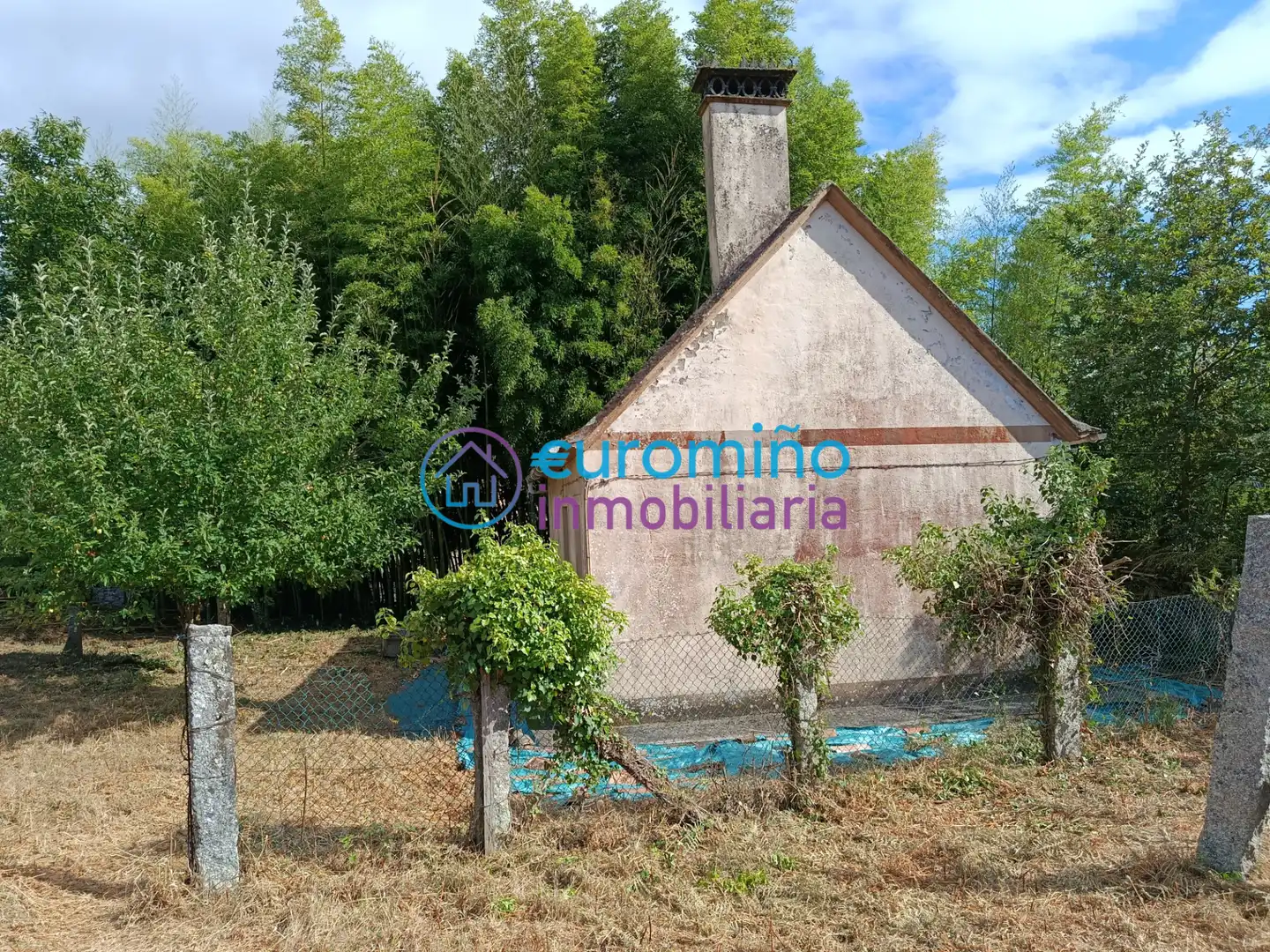 Casa o chalet en venta en Salvaterra de Miño con Jardín privado, Trastero y Amueblado