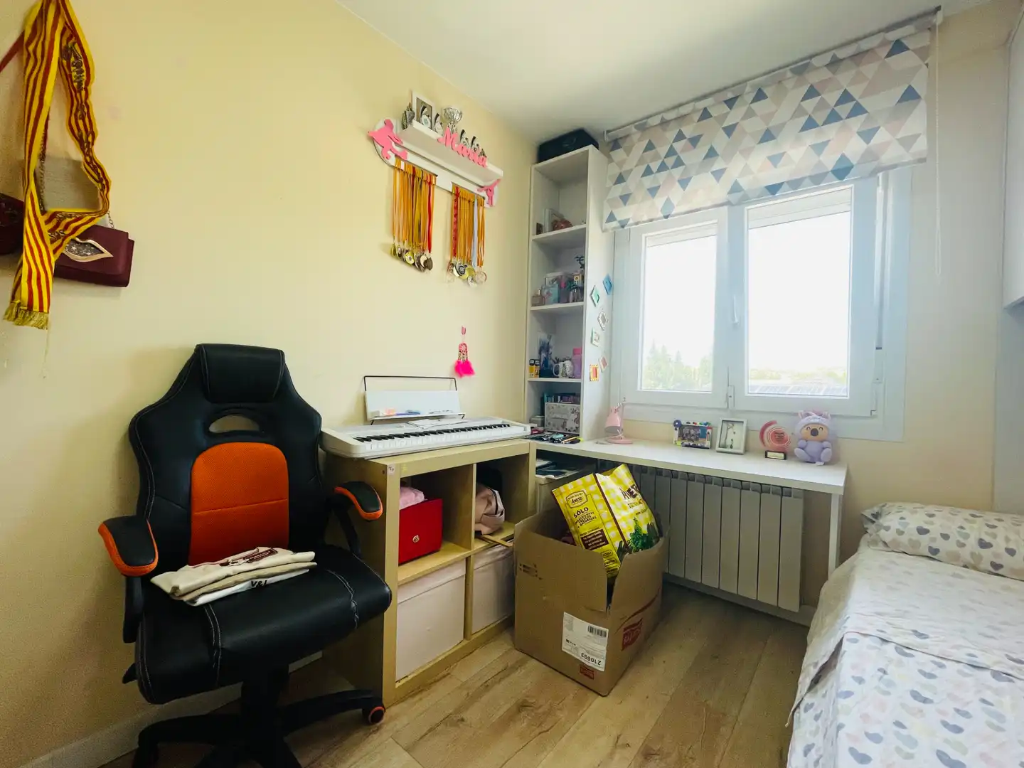 Bedroom of Flat for sale in Cadrete  with Air Conditioner, Heating and Private garden