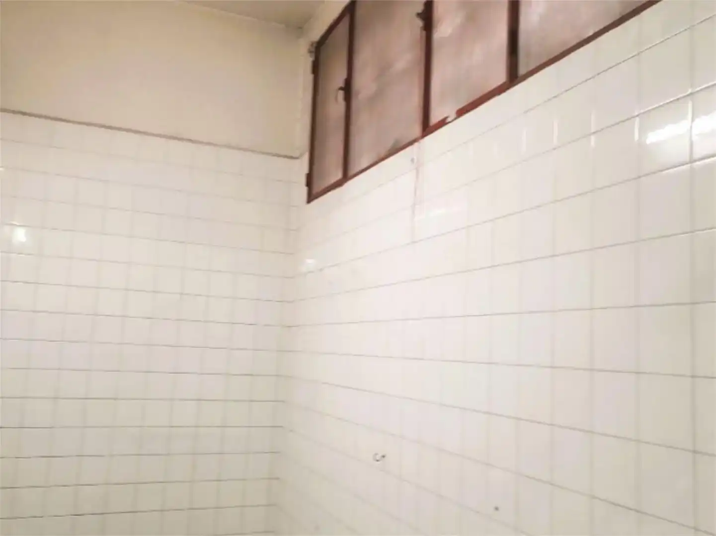 Badezimmer von Geschaftsraum zum Verkauf in Madrid