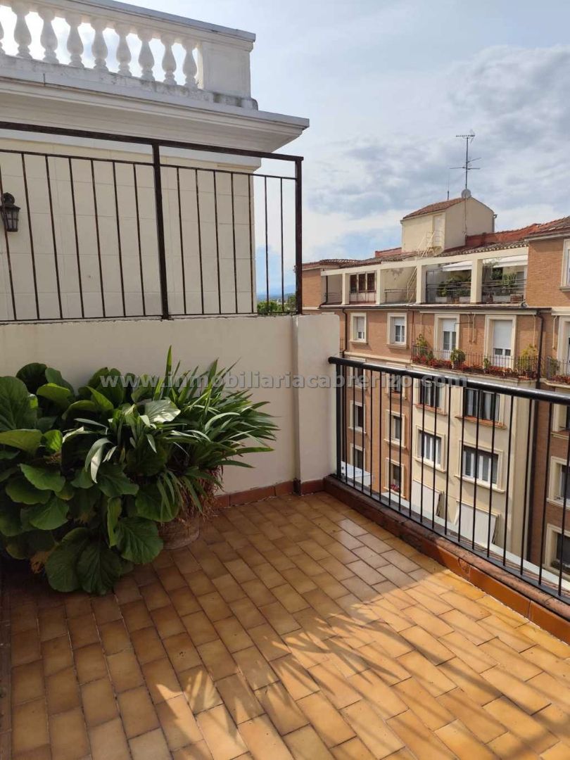 Terraza de Piso en venta en  Logroño con Calefacción, Parquet y Terraza