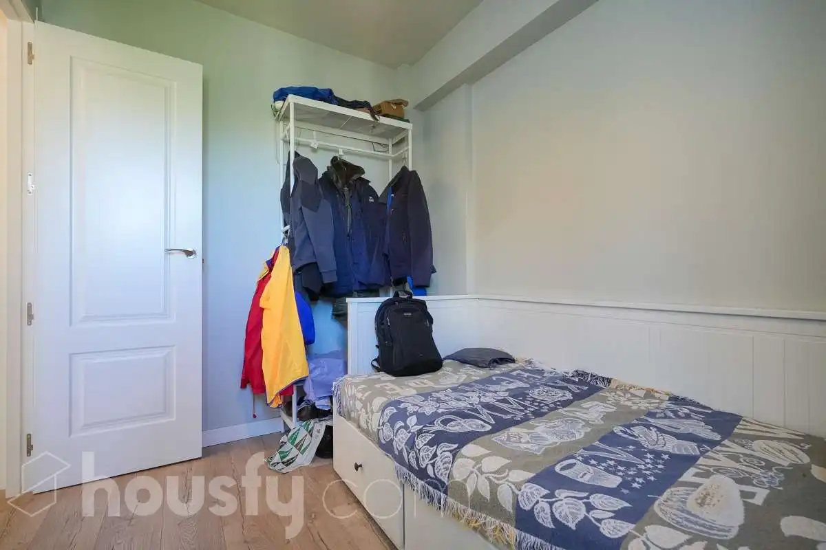 Habitación de Piso en venta en Madrid con Calefacción, Terraza y Trastero