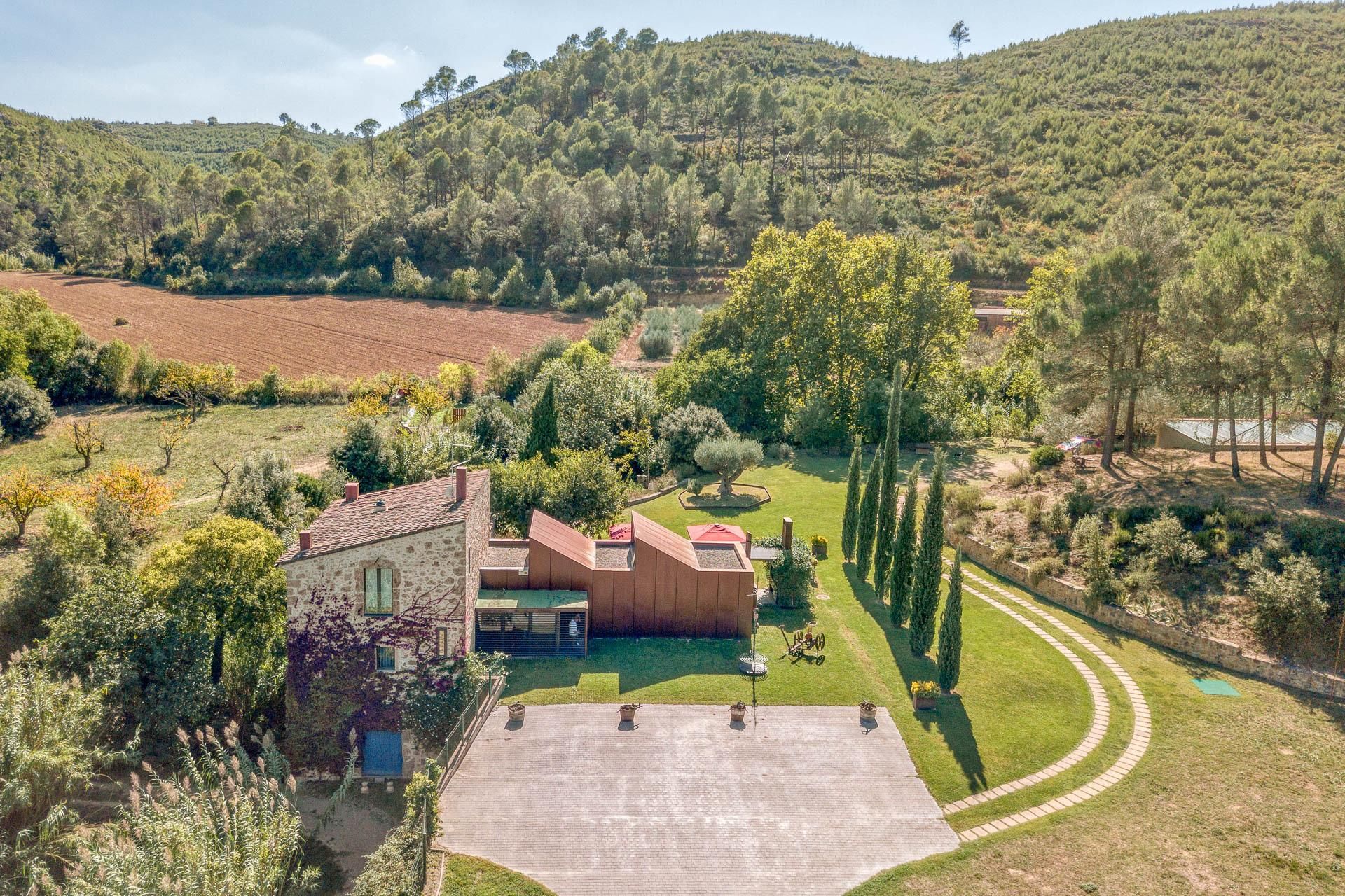 Exterior view of Country house for sale in Boadella i les Escaules  with Heating, Private garden and Terrace