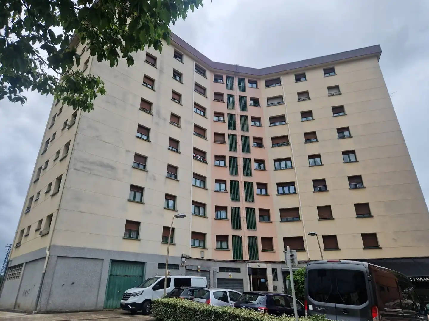Vista exterior de Piso en venta en Zizurkil con Calefacción, Trastero y Amueblado