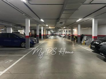 Aparcamiento en venta en Avenida del Cantábrico