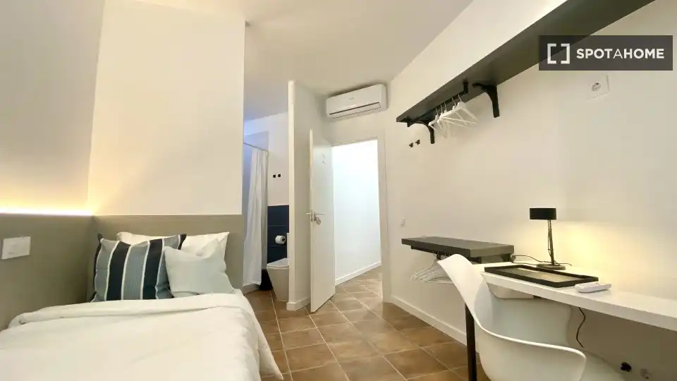 Bedroom of Flat for rent in Murcia  with Air Conditioner, Heating and Furnished