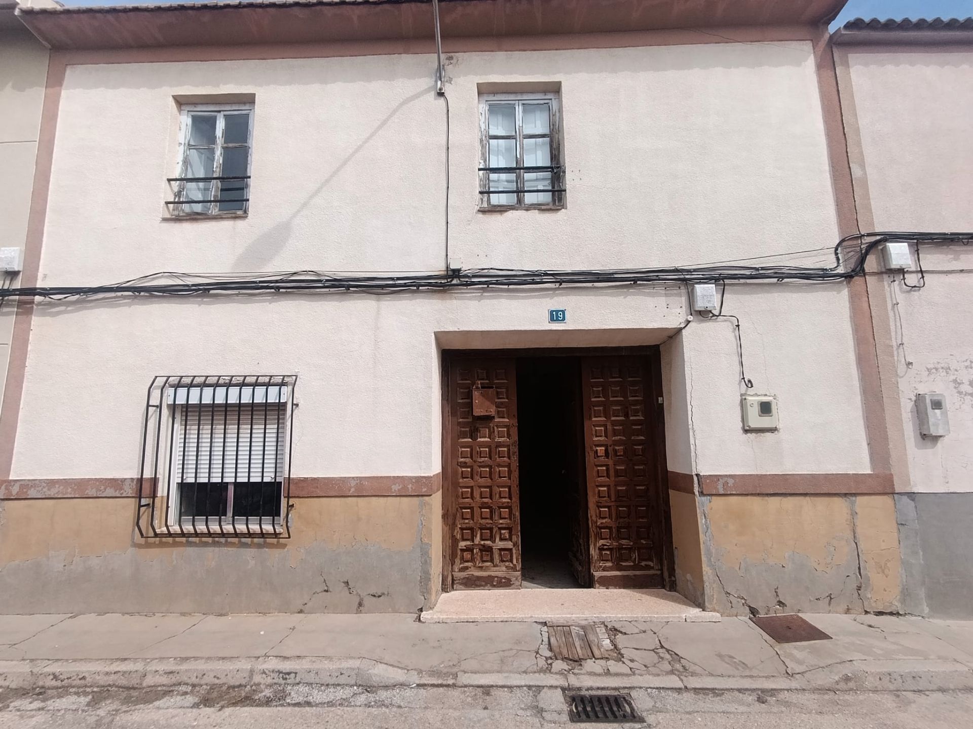 Vista exterior de Casa o xalet en venda en Pedro Muñoz amb Calefacció i Balcó