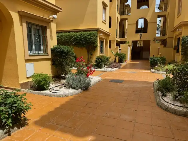 Vista exterior de Apartament en venda en Chiclana de la Frontera amb Calefacció, Terrassa i Moblat