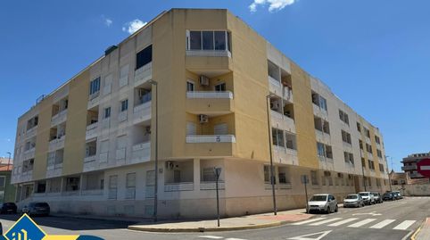 Apartamento con piscina comunitaria, en la provincia de Alicante, en la ciudad de Almoradi. 2 habitaciones | 82 m² | 14 kilómetros