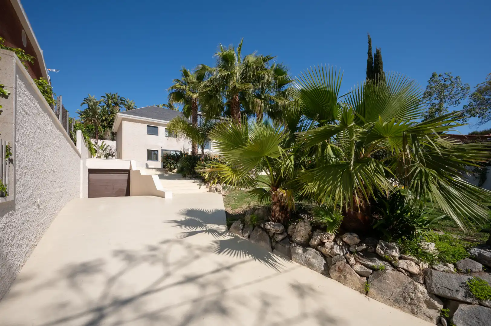 Jardí de Casa o xalet en venda en Sant Just Desvern amb Aire condicionat, Calefacció i Jardí privat