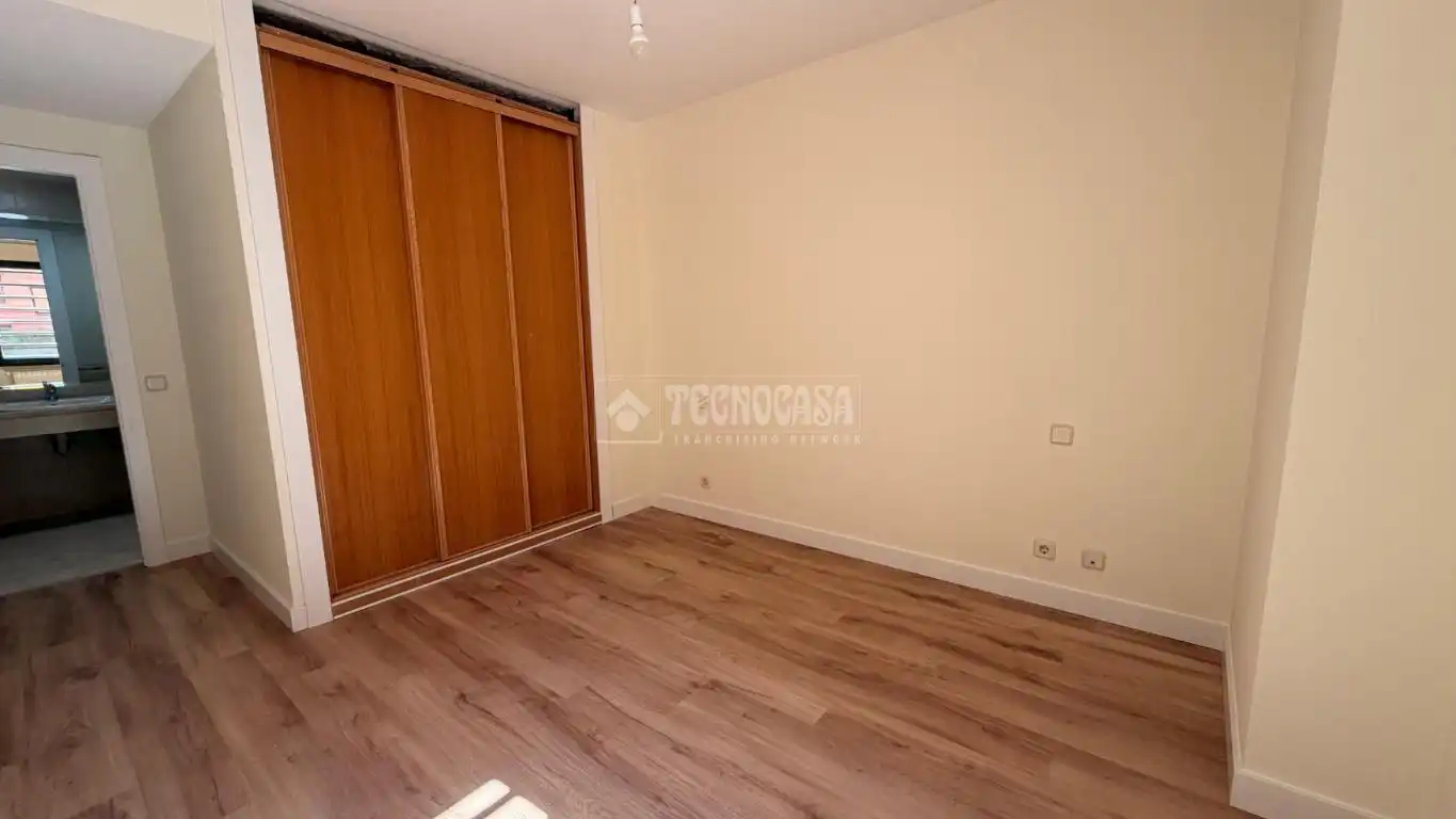 Habitación de Piso en venta en Madrid con Aire acondicionado, Calefacción y Trastero