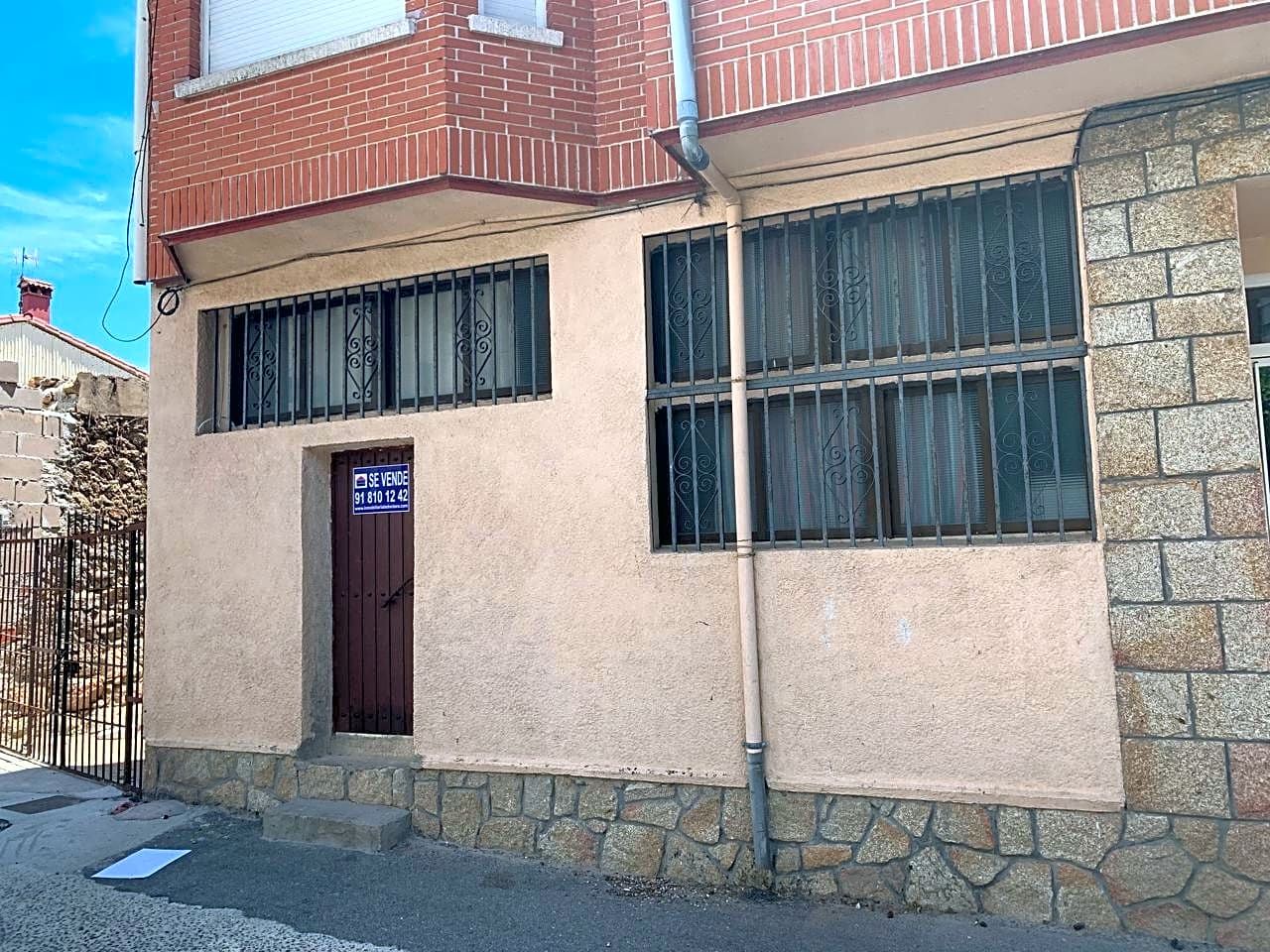 Vista exterior de Local en venda en Poyales del Hoyo