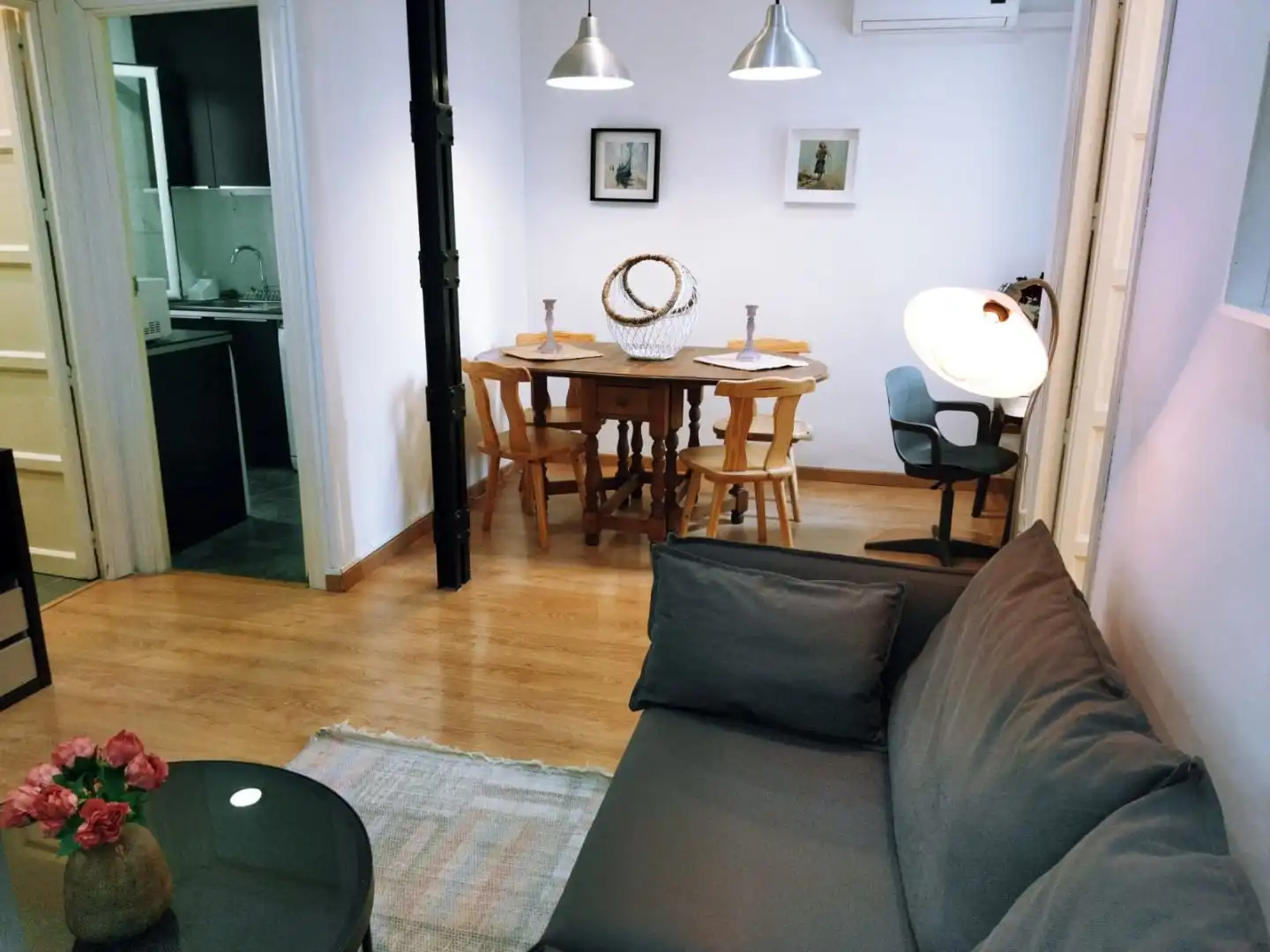 Sala d'estar de Pis de lloguer en  Madrid Capital amb Aire condicionat