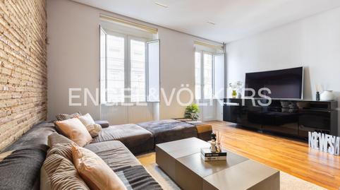 Photo 3 of Flat for rent in Carrer de Ciril Amorós, El Pla del Remei,  Valencia Capital