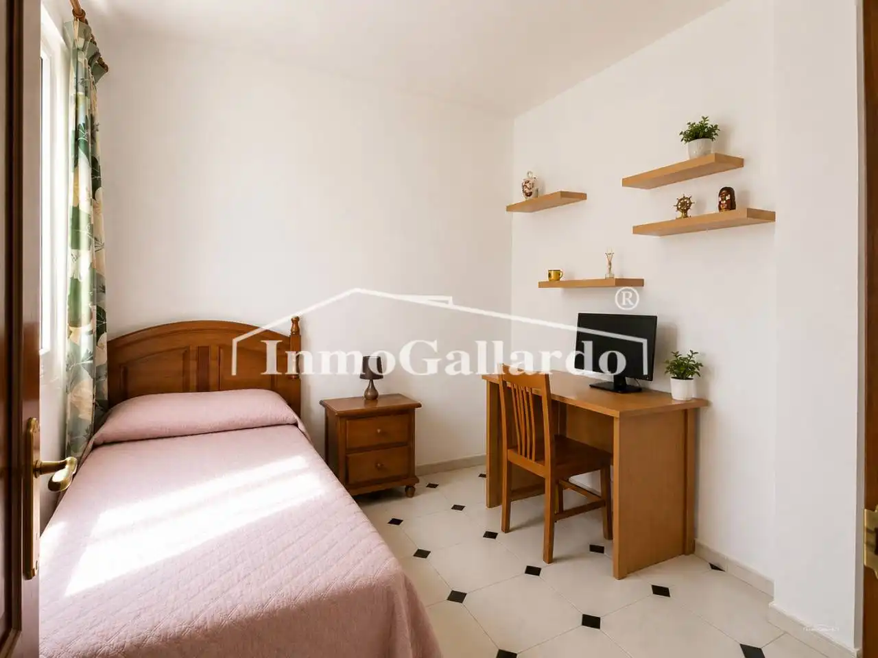Flat for sale in Málaga  with Terrace and Storage room
