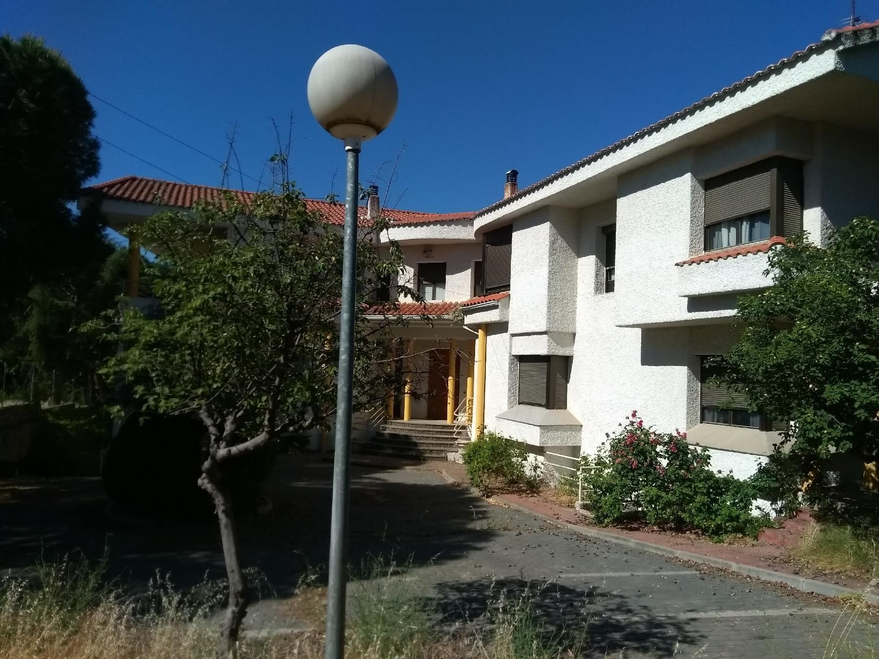 Vista exterior de Casa adosada en venda en Villaviciosa de Odón