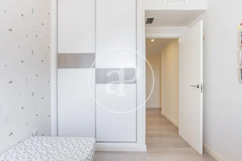 Bedroom of Flat for sale in Valencia  with Air Conditioner, Heating and Private garden