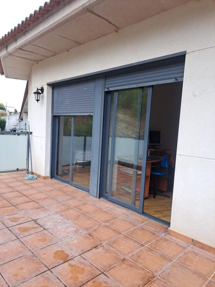 Casa adosada en venda en Paracuellos de Jiloca amb Calefacció, Jardí privat i Balcó