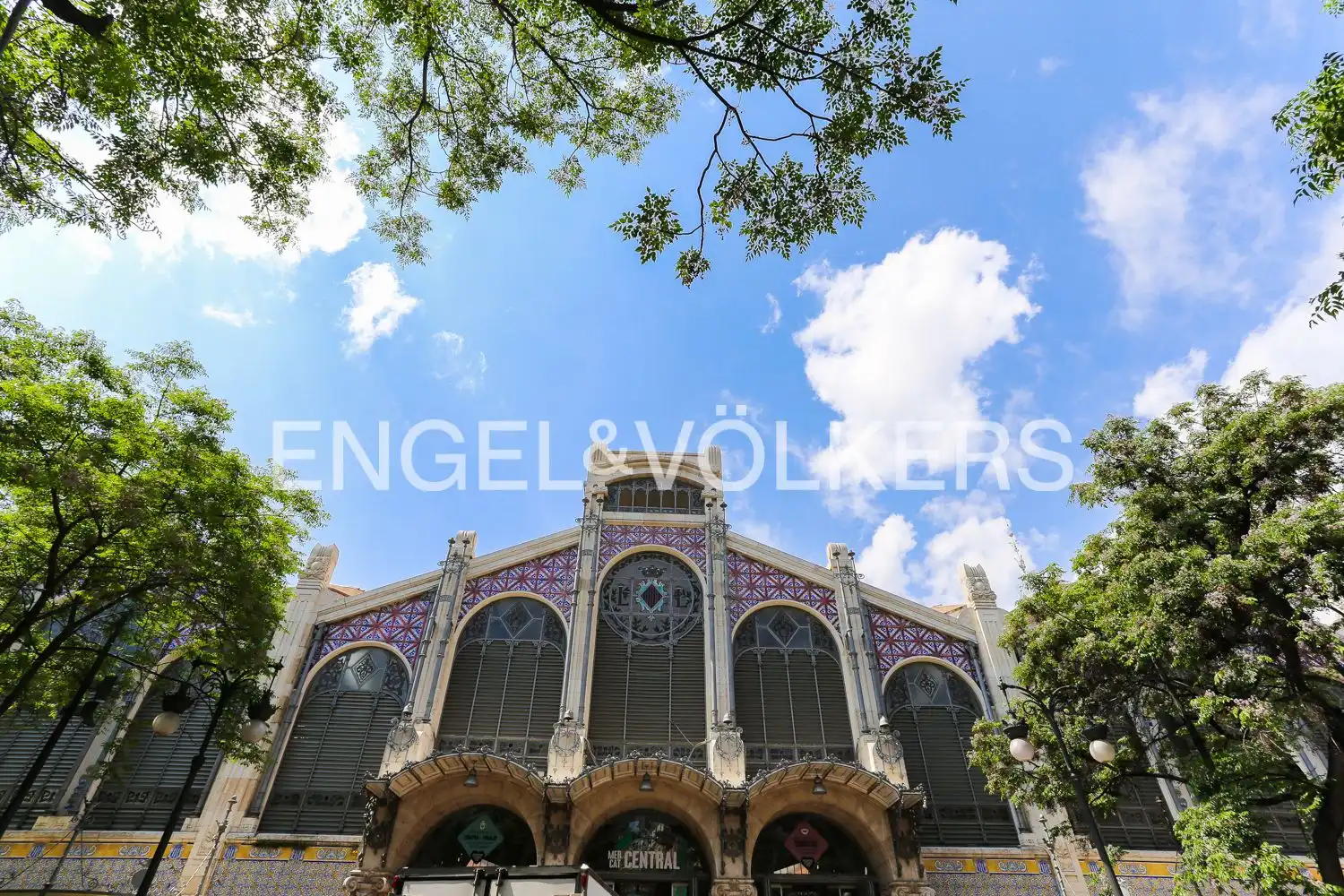 Exterior view of Flat for sale in Valencia  with Air Conditioner, Heating and Parquet flooring