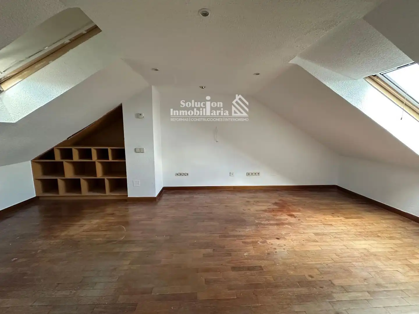 Casa adosada en venta en Cabrerizos con Calefacción, Terraza y Piscina