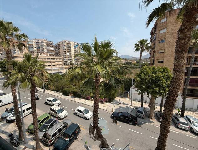 Piso en Alquiler en Avenida Costa del Sol, 30 en Almuñecar Centro