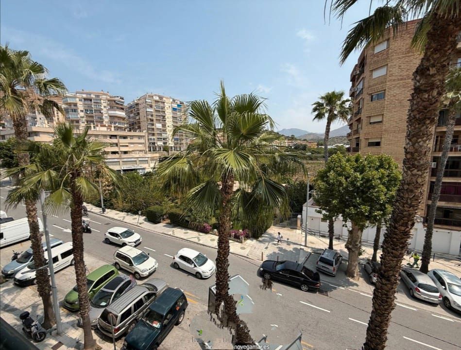 Vista exterior de Pis de lloguer en Almuñécar amb Moblat, Rentadora i Microones