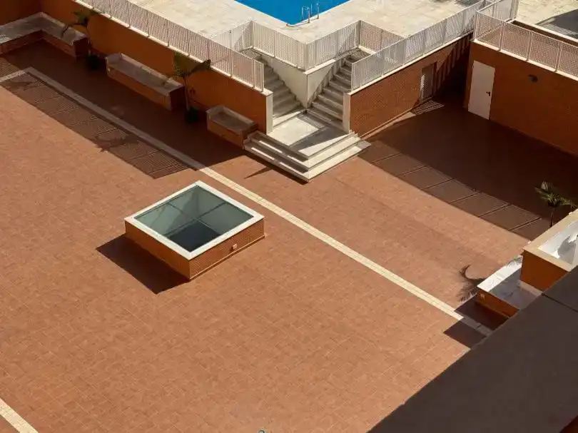 Terrassa de Pis de lloguer en Cartagena amb Aire condicionat, Piscina i Balcó
