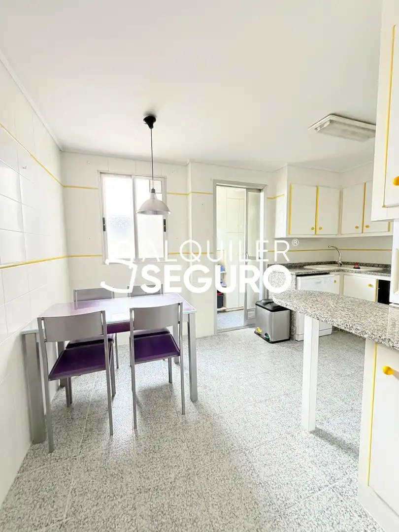 Cocina de Piso de alquiler en Vila-real con Aire acondicionado, Calefacción y Amueblado
