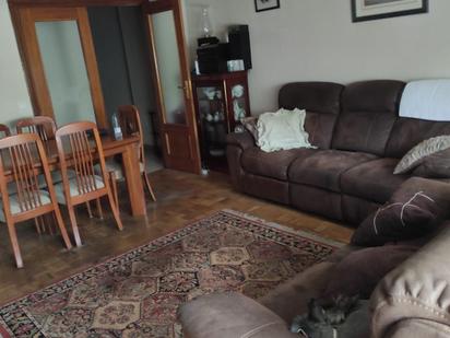 Sala d'estar de Pis en venda en Salamanca Capital amb Aire condicionat, Calefacció i Terrassa