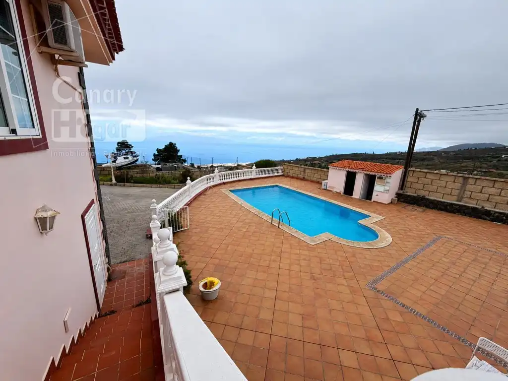 Piscina de Finca rústica en venda en Adeje amb Aire condicionat, Terrassa i Piscina