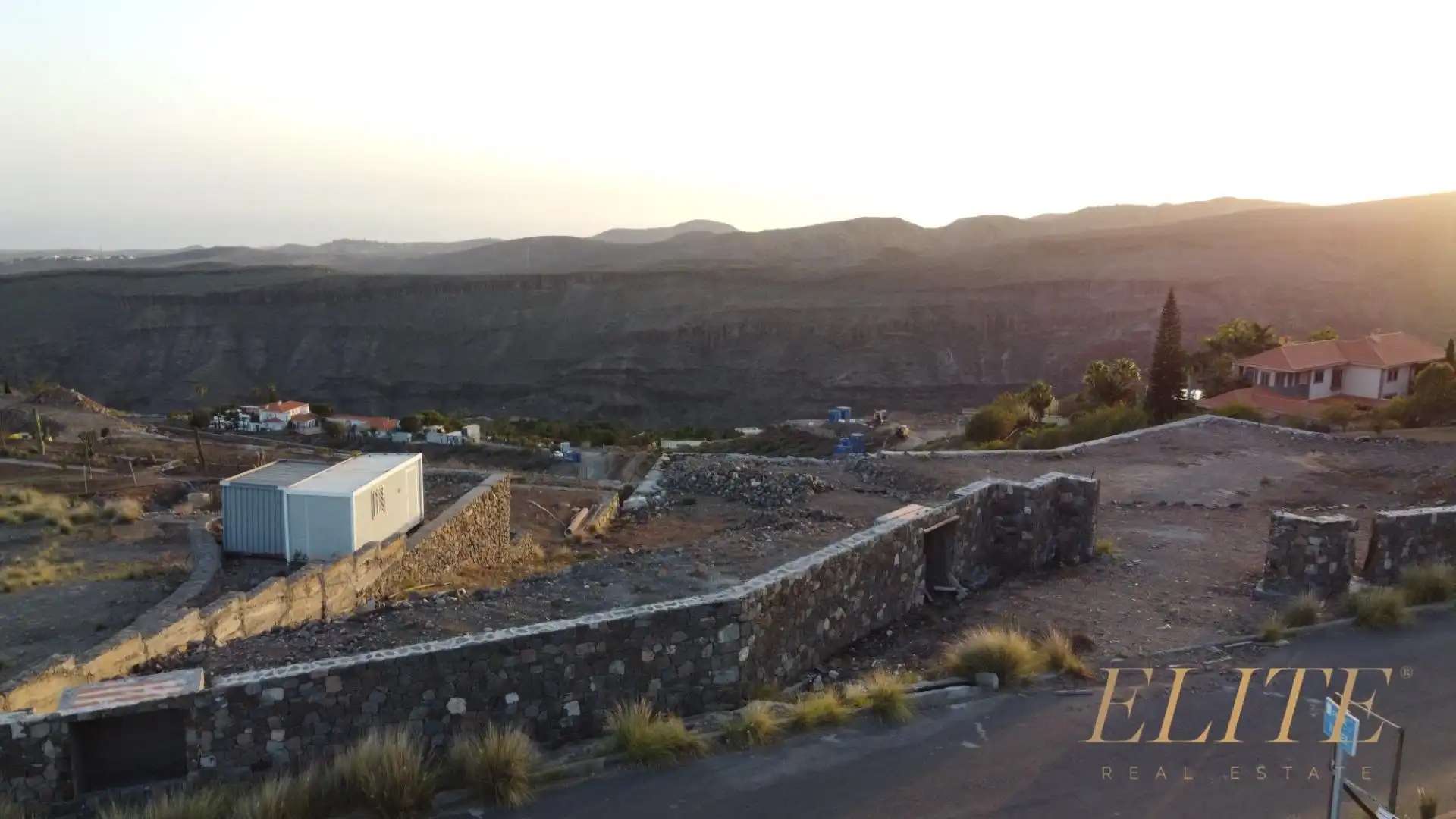 Vista exterior de Residencial en venta en Montaña - La Data