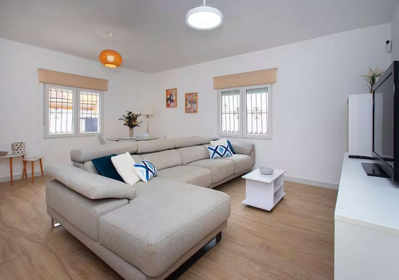 Wohnzimmer von Wohnungen zur untervermieten in Pilar de la Horadada mit Klimaanlage, Terrasse und Möbliert