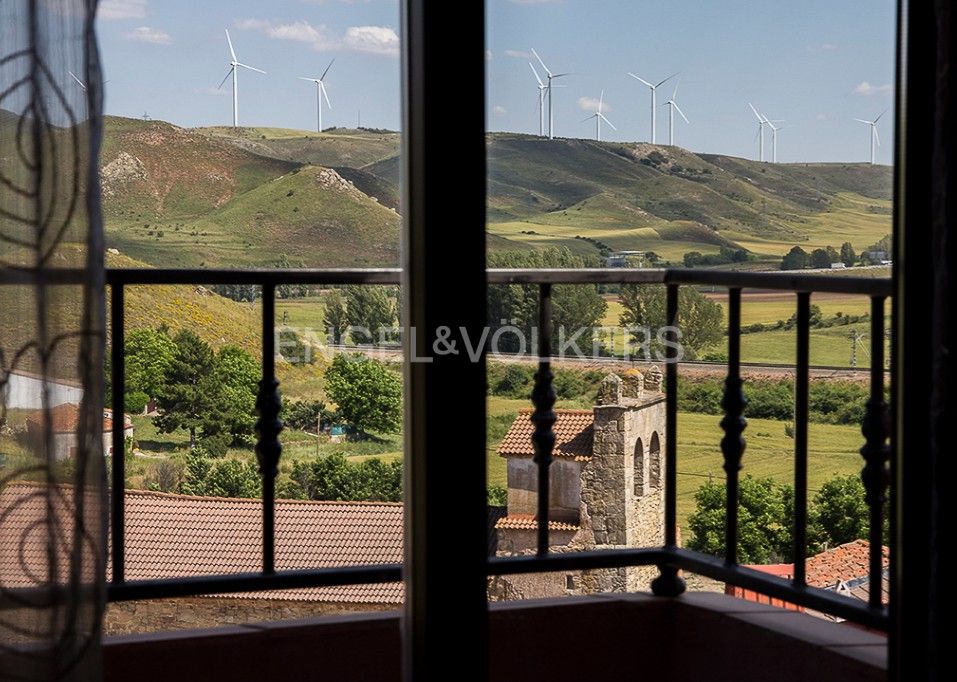 Vista exterior de Casa o xalet en venda en Medinaceli amb Aire condicionat i Calefacció