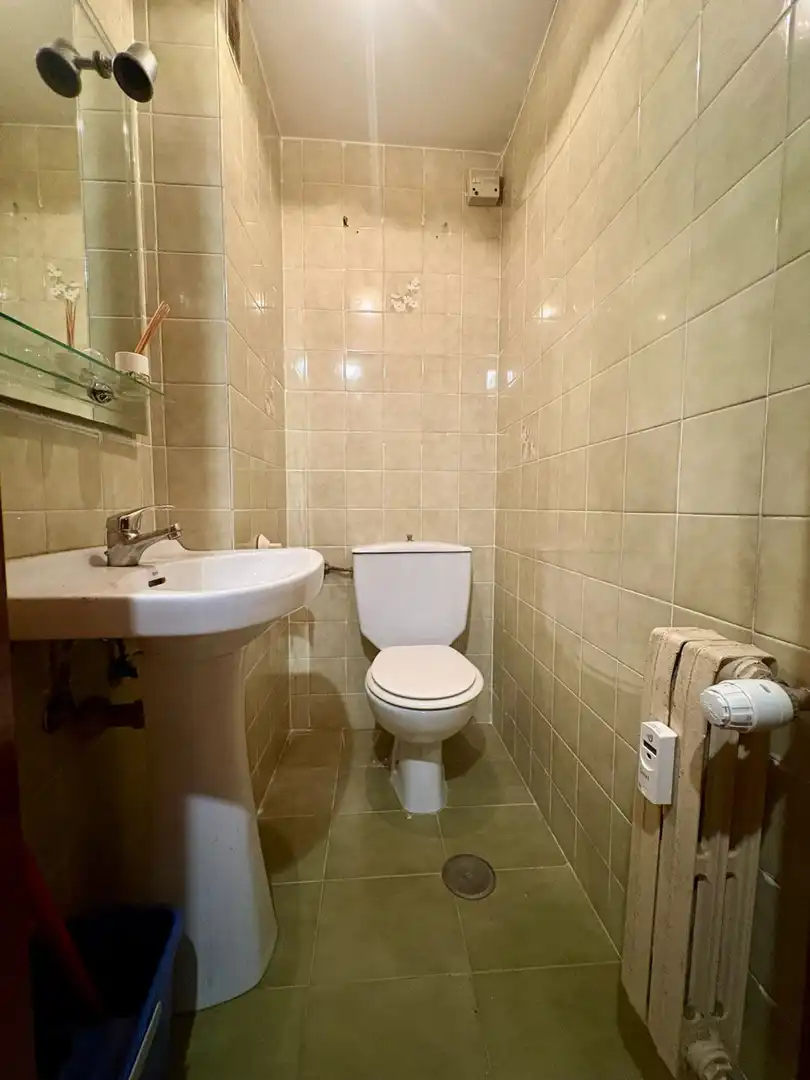 Bathroom of Flat for sale in Cangas del Narcea  with Heating