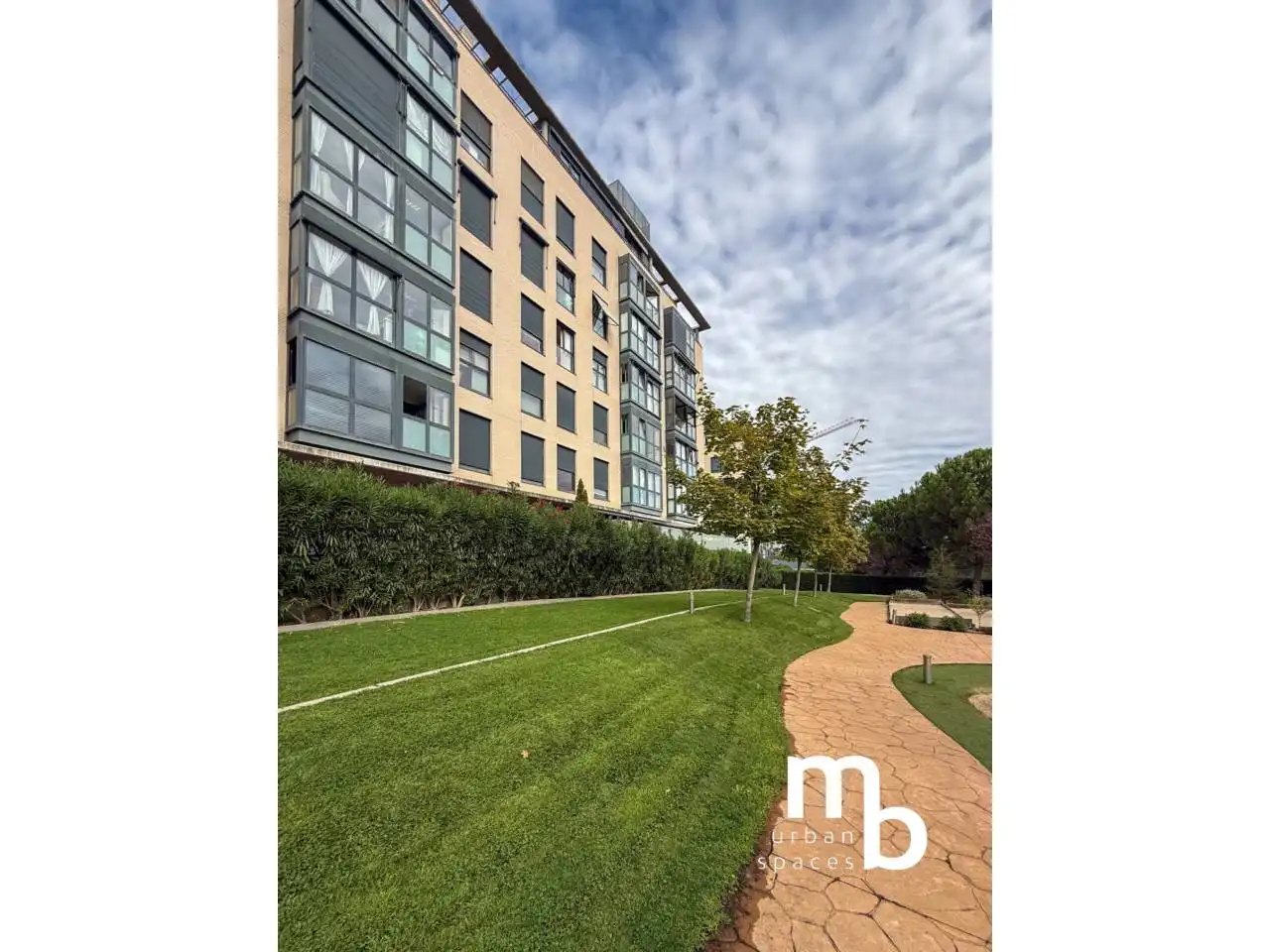 Exterior view of Flat for rent in Madrid  with Air Conditioner, Heating and Swimming Pool