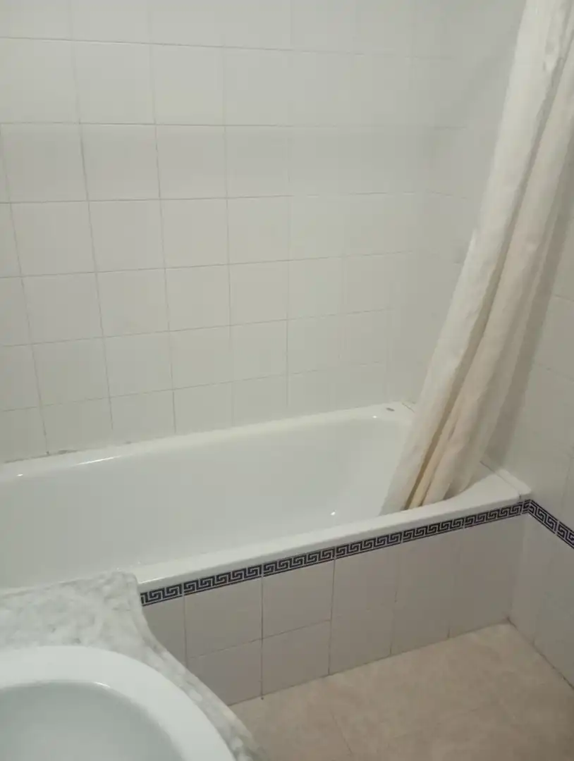 Bathroom of Flat for sale in Gines  with Air Conditioner, Heating and Terrace