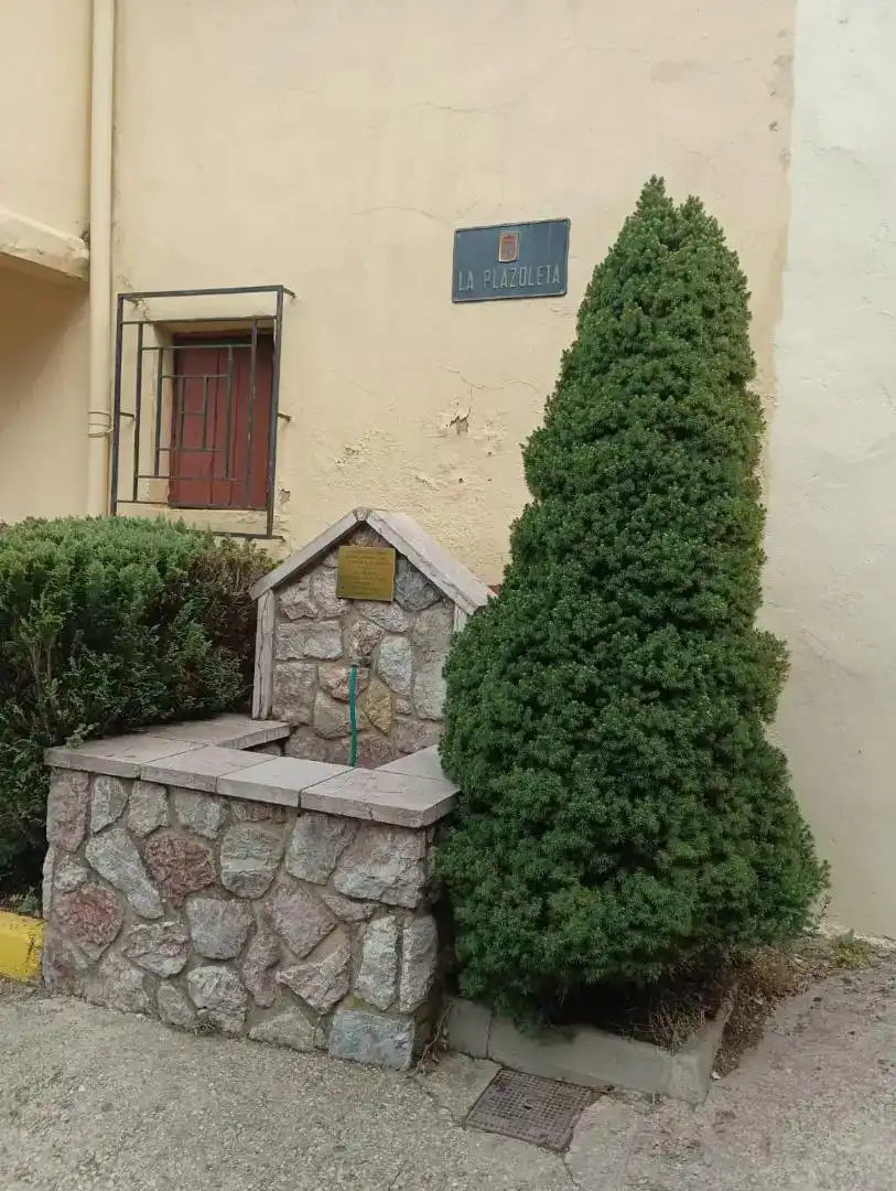 Vista exterior de Planta baja en venta en La Pola de Gordón 