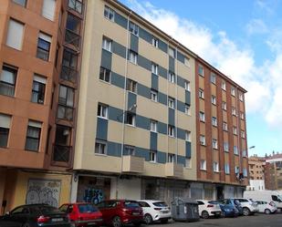 Vista exterior de Pis de lloguer en Burgos Capital amb Calefacció i Moblat