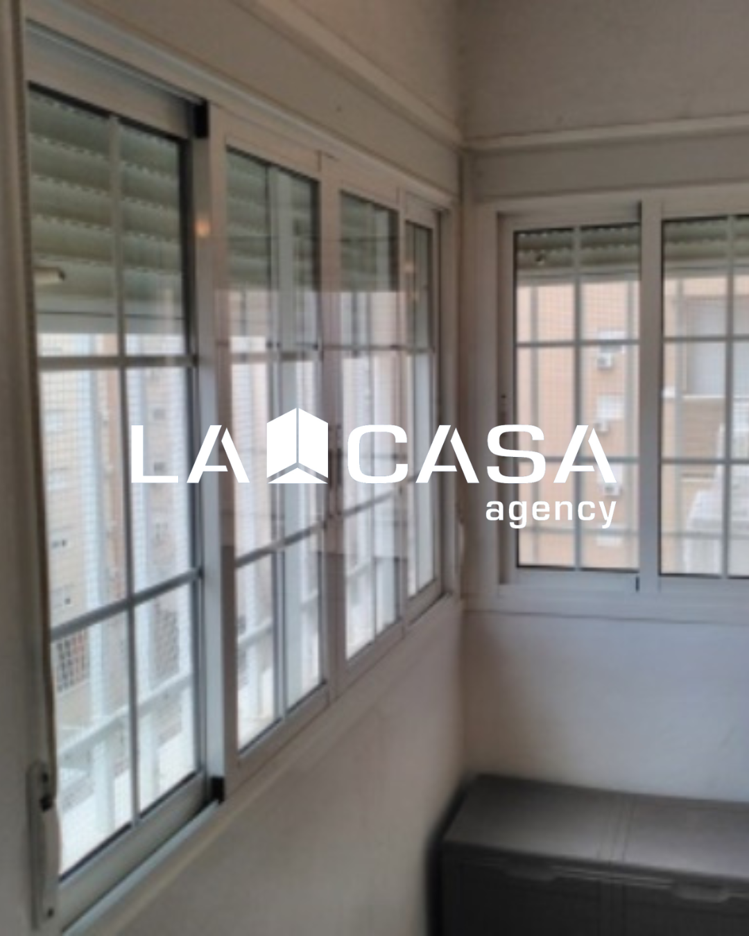 Flat for sale in  Sevilla Capital  with Terrace