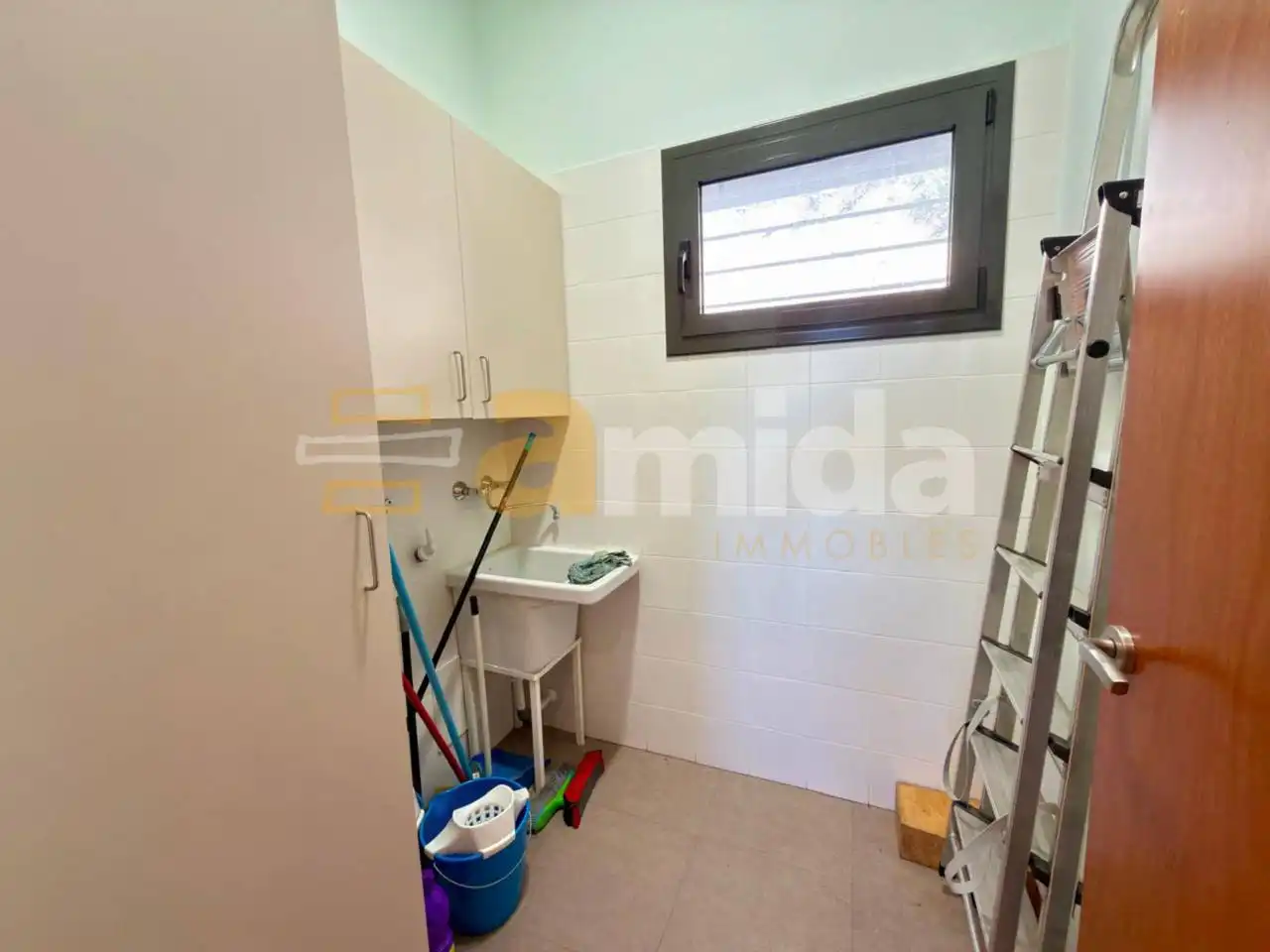 Bathroom of Houses for sale in Terrassa  with Heating, Private garden and Parquet flooring
