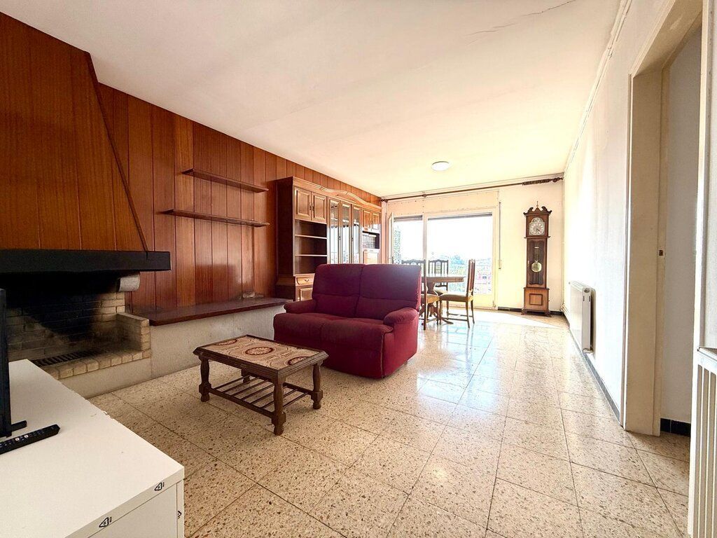 Sala de estar de Ático en venta en Figueres con Calefacción, Terraza y Trastero