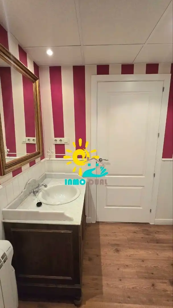 Bathroom of Flat for sale in Badajoz  with Air Conditioner, Heating and Terrace