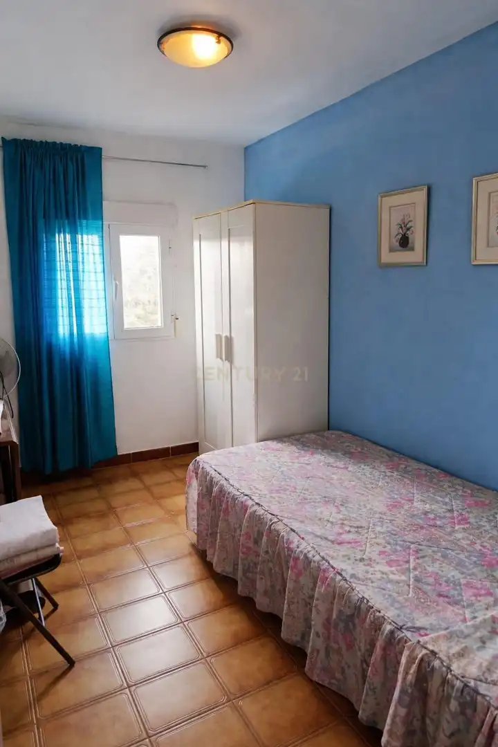 Habitación de Casa adosada en venta en Herrera de Alcántara con Trastero